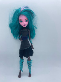 Monster High Doll Lab Girl CAMCreate A Monster
