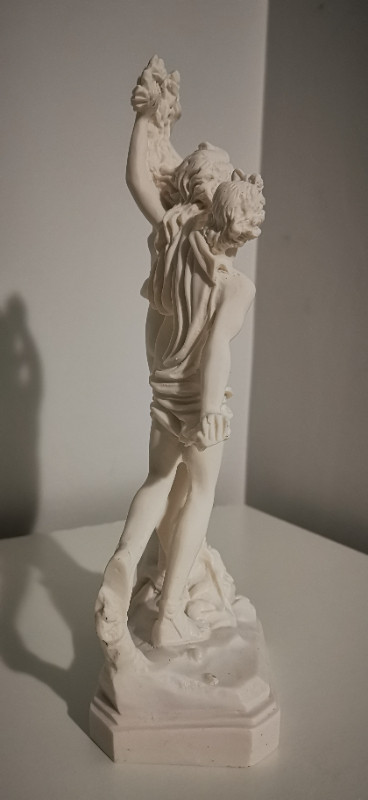 Apollo & Daphne Bernini God Greek Nude Maiden Cast Marble Statue in Arts & Collectibles in City of Toronto - Image 3