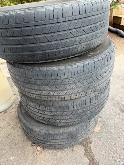 4 summer tires on rims off 2022 Rav 4. Tires are Michelin Primiacy 225/65R17 on factory OEM steel wh...