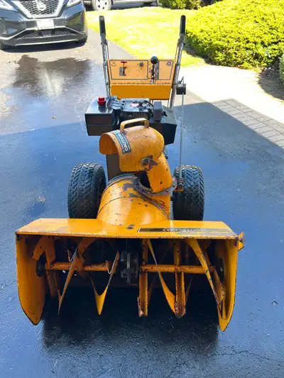 10 HORSEPOWER 7 Speed SNOWBLOWER, View more