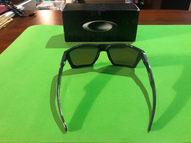 Genuine OAKLEY TARGETLINE Carbon Prizm Road Lens Sunglasses in Jewellery & Watches in Oakville / Halton Region - Image 2