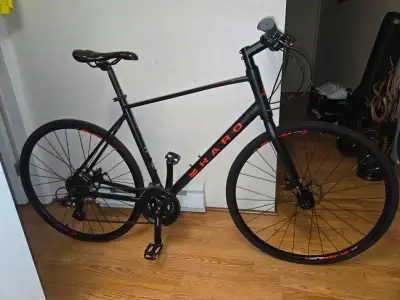 Near mint Haro Aeras 700 Disc aluminum hybrid fitness bike. 20", View more