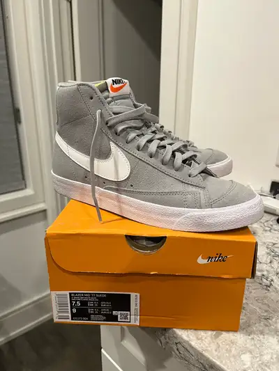 Nike Blazers - wolf grey, View more