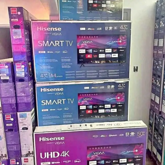 Hisense 43" Smart TV in TVs in City of Montréal - Image 2