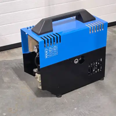 Super silent airbrush compressor Silentaire DR-300 (New/Italy), View more