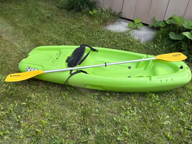 pelican solo youth kayak  in Water Sports in Ottawa - Image 3