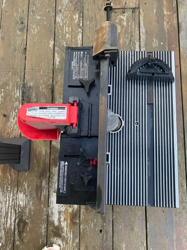 craftsman table and router in Power Tools in Edmonton - Image 3