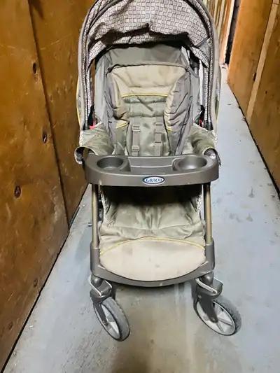 Poussette 20$, View more