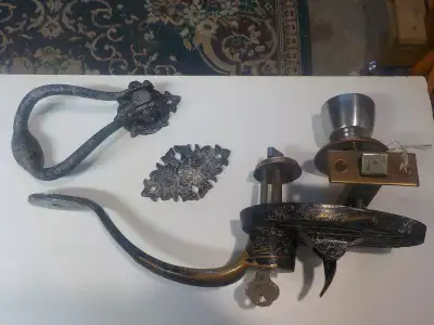 SERRURE/POIGNÉE VINTAGE AVEC SON COGNE-PORTE, View more