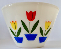 Vintage. Collection. Grand bol "Tulipes" FIRE KING