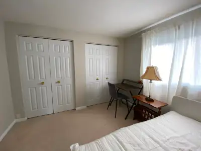Available in June 2026! Beautiful and bright single room for rent in Kitchener (N2N 3P2) - Looking f...