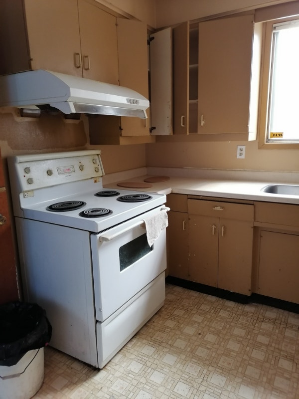 A private furnished room near U. of Waterloo for Rent, inclusive Room