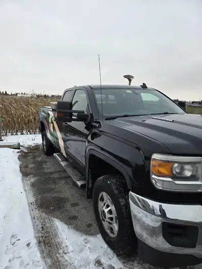 Duramax Diesel 6spd Allison Auto Transmission 4x4 Trailering package with intergraded brake unit A/C...