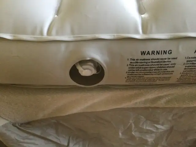 Twin Inflatable Bed in Beds & Mattresses in Oshawa / Durham Region - Image 7