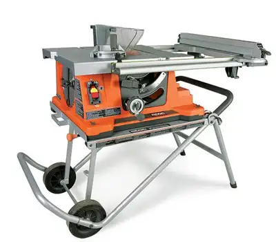 RIGID (pas une copie) est une qualité et c'est le modèle professionnel (portable pro jobsite). Elle...