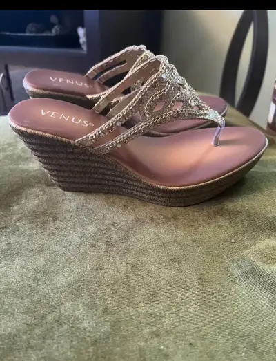 Brand new never worn gold Venus summer sandals. Wedge heel size 7.