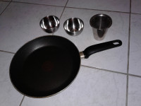 T-Fal frying pan with 3 stainless steel cups $8