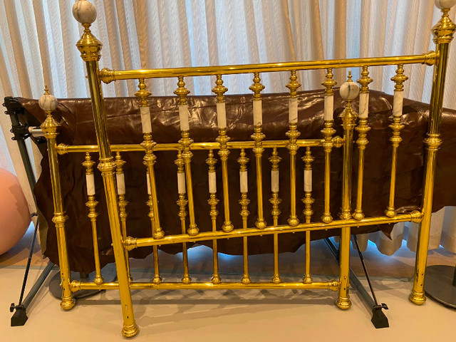 Brass and Marble bed Queen size in Beds & Mattresses in Oakville / Halton Region - Image 3