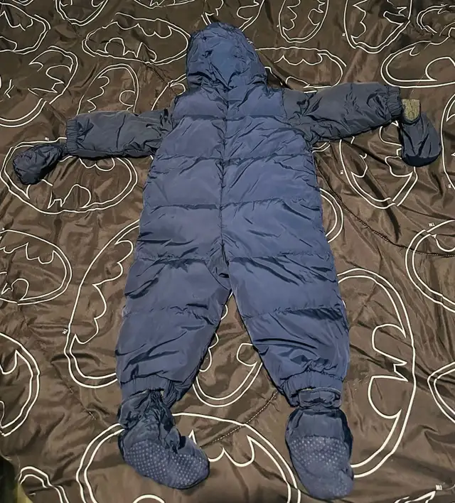 BABY GAP WINTER SNOWSUIT (12-18MTHS) in Clothing - 12-18 Months in Regina - Image 3