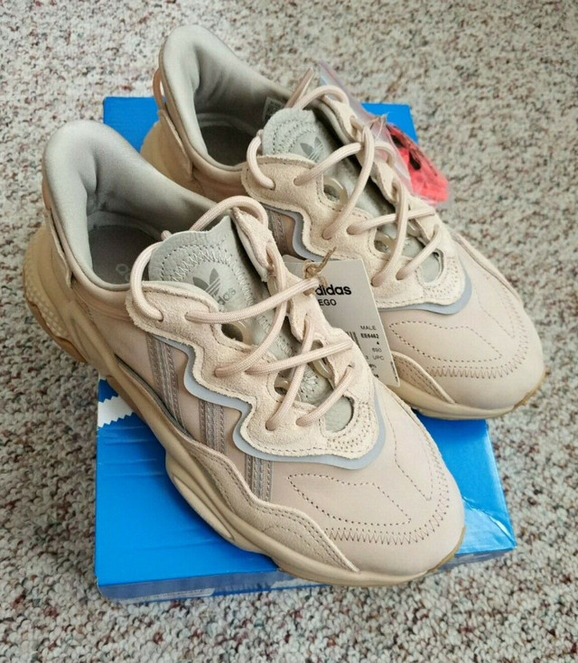 Adidas Originals Ozweego Sneakers Beige EE6462 US 5.5 in Women's - Shoes in Markham / York Region