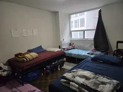 Room available for rent in sharing, located very close to line 4 subway station Don mills x Sheppard...