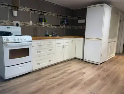 Cozy 2-Bedroom Basement Apartment Near Queens/Kingston Hospital