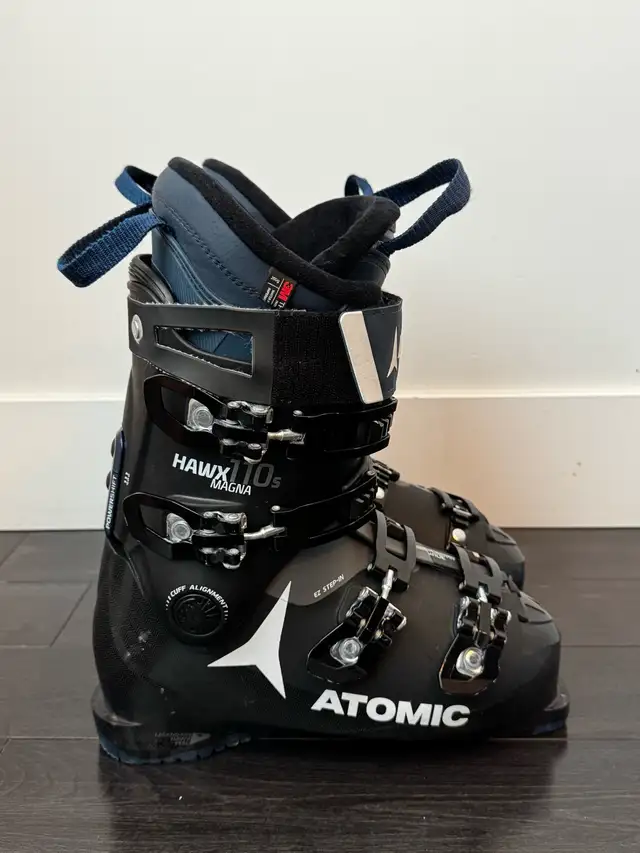 Atomic Hawx Magna 110s Men’s Ski Boots (26/26.5; 102mm; Wide) in Ski in Calgary - Image 2
