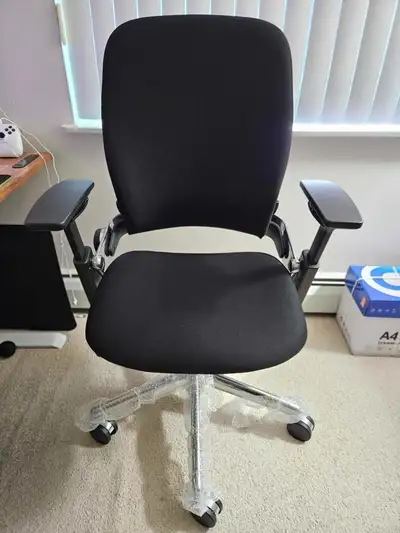 Steelcase Leap v2 Chrome, View more