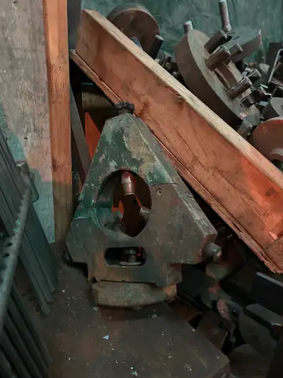 Lathe steady rest, 4-1/2” dia capacity, base 6-1/2” x 2”, 3 pt ,, View more
