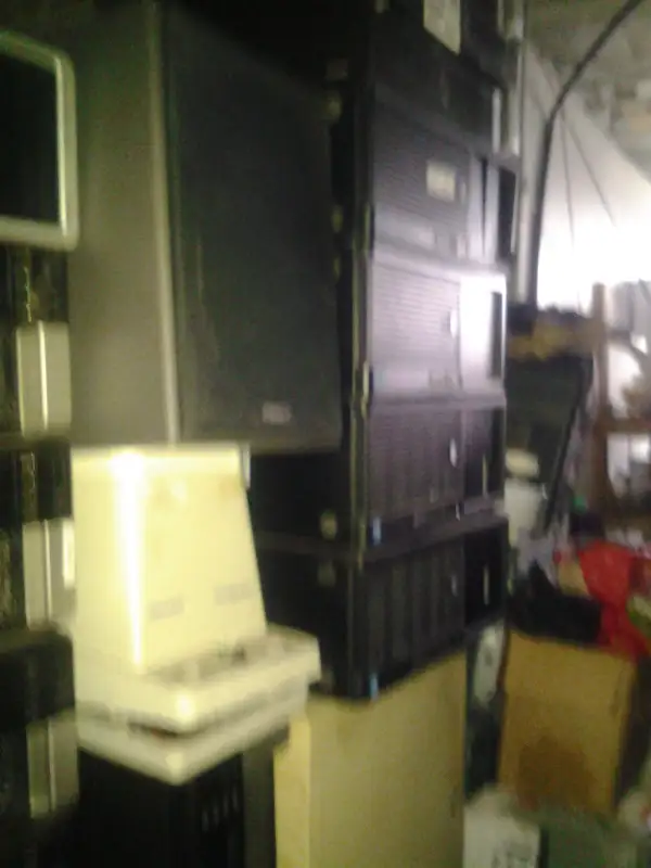 Apple Ipad 4th Generation A1458 16GB Wi-Fi  900+pc MAC CISCO pro in iPads & Tablets in City of Montréal - Image 6