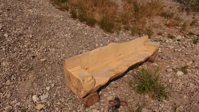 7' Solid sofa style log bench