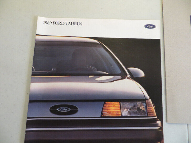 1987 - 1989 FORD  LINCOLN  MERCURY SHOWROOM  BOOKS in Other in Belleville - Image 4