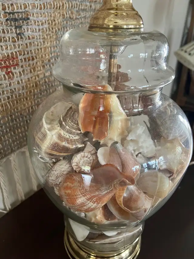 Vintage  lamp in Indoor Lighting & Fans in Windsor Region - Image 5