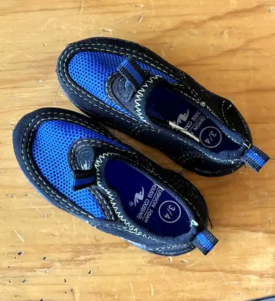 Infant Water Shoes Sz 3/4, View more