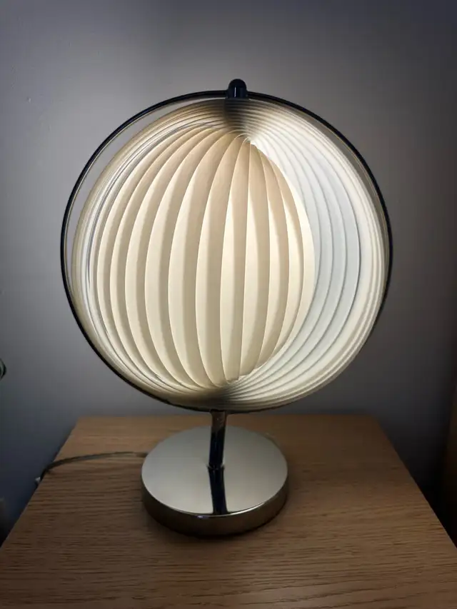 Verner Panton Style Moon Eclipse Lamp in Indoor Lighting & Fans in Ottawa - Image 2