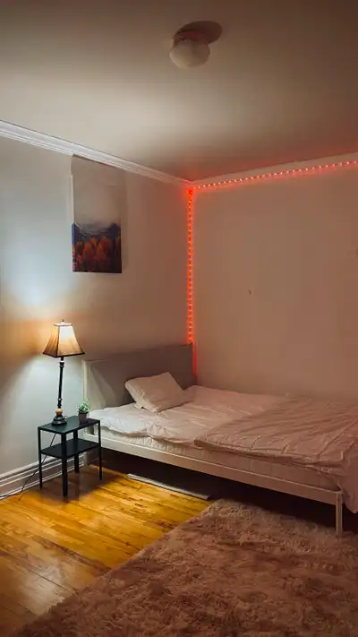 Chambre en sous-location – Rue Jean-Brillant, MEUBLÉ