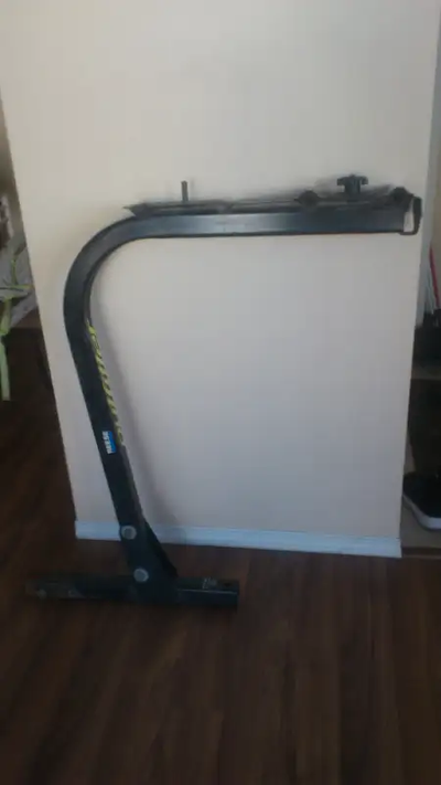 Reese Outfitter Hitch Bike Rack for 4 bikes