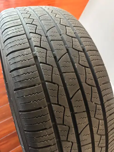 Selling 2019 Toyota Highlander XLE Hybrid genuine Wheel Rims with Sensor with Almost new All Season...