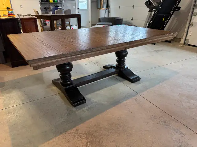 Dining Table Set in Dining Tables & Sets in Yarmouth - Image 3