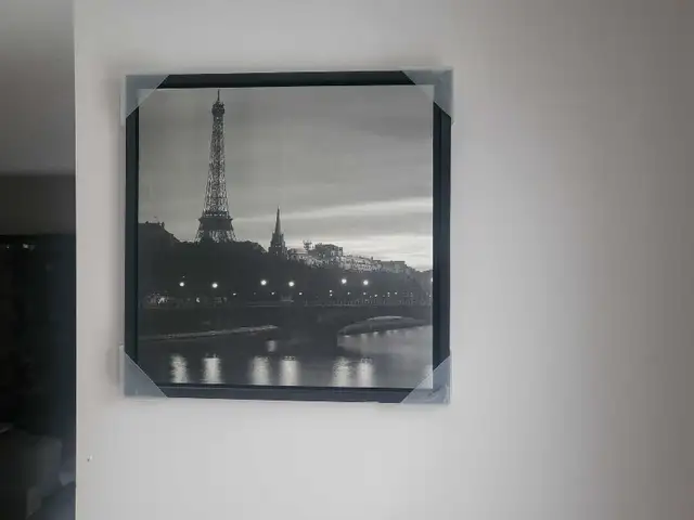 Paris Canvas in Home Décor & Accents in Ottawa - Image 2
