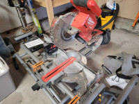 Milwaukee 10" 18V battery powered compound mitre saw with stand 