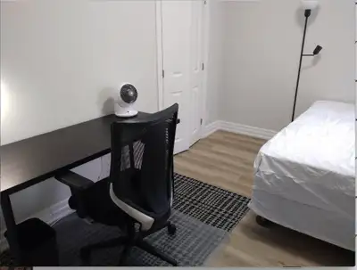 Immed-Aug31-Preston/Somerset-10m-Carleton/Ottawa,Furn,See VIDEO