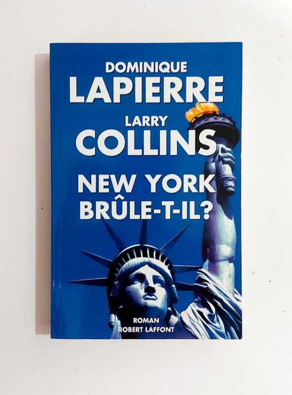 Roman -Dominique Lapierre - New York brûle-t-il ? - Grand format dans Ouvrages de fiction  à Granby