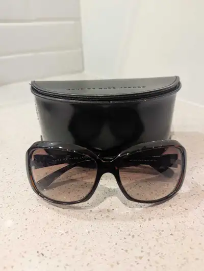 lunettes de soleil pour femme Marc Jacobs , View more
