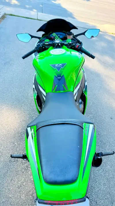Kawasaki ZX-10R – Excellent Condition Selling my Kawasaki ZX-10R – a beast on wheels with unmatched...