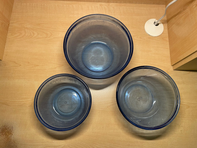 3 mixing bowls in Kitchen & Dining Wares in Napanee - Image 2