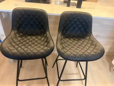 2 tabourets noirs - état neuf, View more