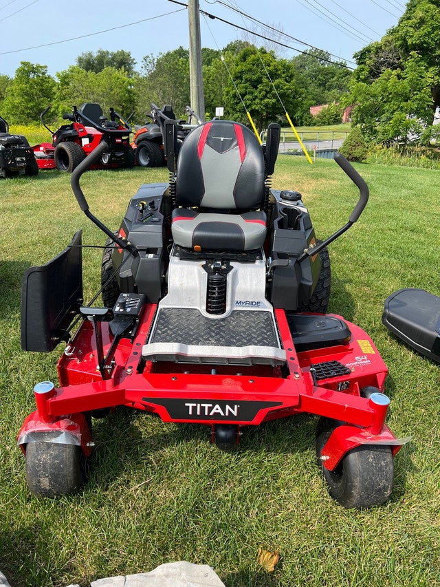 Toro Titan Myride 54” Zero Turn Lawn Mower Lawnmowers & Leaf Blowers