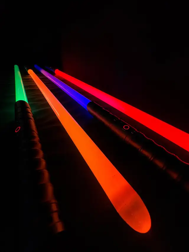 Lightsaber546145510800773129