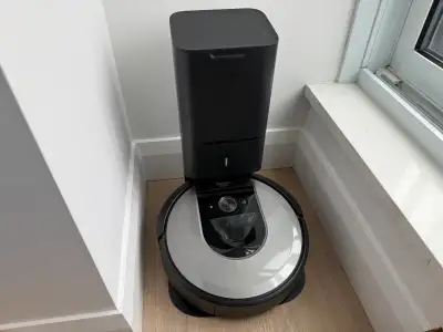 iRobot Wi-Fi® Connected Roomba® i8+ Self-Emptying Robot Vacuum With brand new replacements: 2 x Dirt...